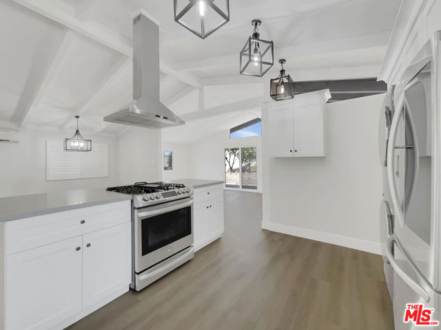 13108 Fellows Avenue, Sylmar CA: https://media.crmls.org/mediaz/ac7c6e71-6194-47dc-acfc-dc7784cb2633.jpg