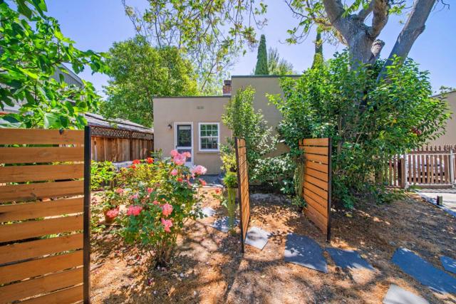 250 Fernando Avenue, Palo Alto CA: https://media.crmls.org/mediaz/ac7d7643-99b2-481f-8492-a73ca8c0b57b.jpg