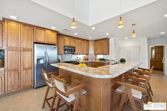 13 Cahuilla Hills Drive, Palm Springs CA: https://media.crmls.org/mediaz/ac7db6ac-ef26-4786-ba04-b66531a7c52f.jpg
