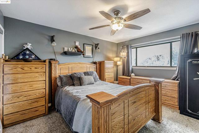 327 4Th Ave, Pleasant Hill CA: https://media.crmls.org/mediaz/ac7f31ca-1f9f-4ab6-a63c-7c51b53e76d5.jpg