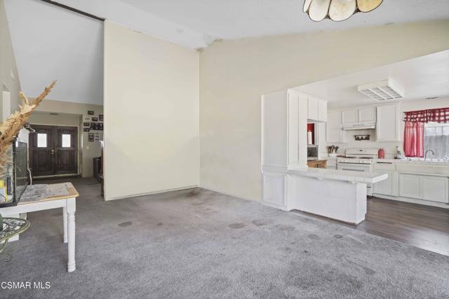 887 Erringer Road, Simi Valley CA: https://media.crmls.org/mediaz/ac800509-1428-4a17-8a53-adef7dea727c.jpg