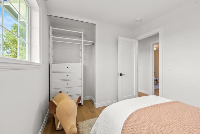 7574 Birkdale Dr, Newark CA: https://media.crmls.org/mediaz/ac802989-5586-4a1d-8cdf-610c902af85c.jpg