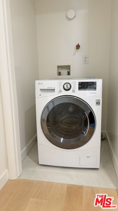 1529 S Westgate Avenue, Los Angeles CA: https://media.crmls.org/mediaz/ac8085f7-c990-4103-9980-a9875755fbd3.jpg