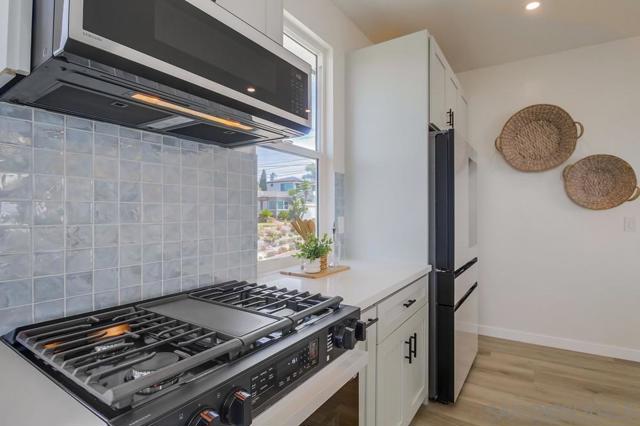 4607 Santa Cruz, San Diego CA: https://media.crmls.org/mediaz/ac80d8e5-4b9f-467d-b1f3-6da46d9dbc30.jpg