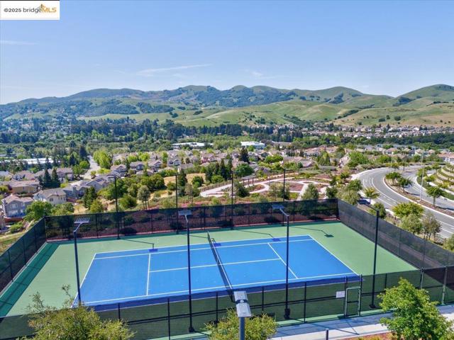 2712 Via Vicenza, San Ramon CA: https://media.crmls.org/mediaz/ac80e789-186b-45be-bbc8-a1af2e3558c0.jpg