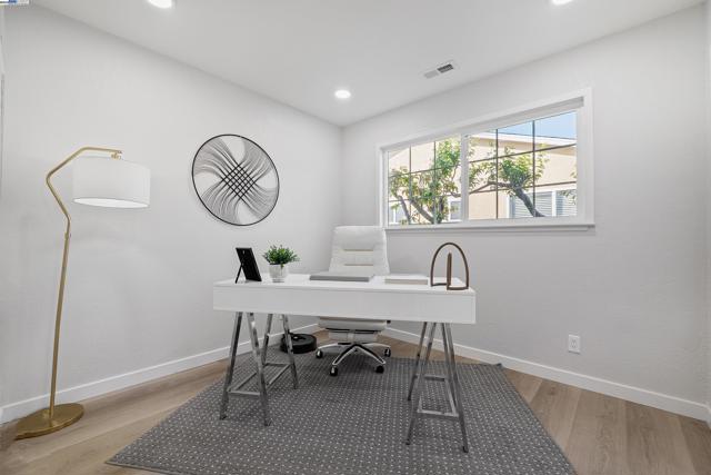 4349 La Cosa Ave, Fremont CA: https://media.crmls.org/mediaz/ac844743-5a95-43d1-9c31-c50d2f00835b.jpg