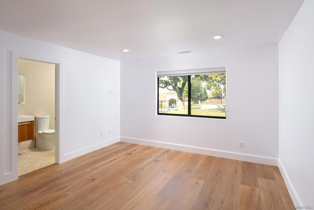 2641 Costebelle Dr, La Jolla CA: https://media.crmls.org/mediaz/ac855cb0-167b-4b8e-9b0f-34c3a5212ae2.jpg