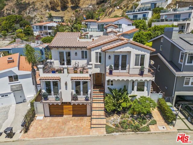 17711 Revello Drive, Pacific Palisades, CA 90272