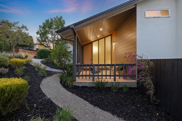 3706 Laurel Way, Redwood City CA: https://media.crmls.org/mediaz/ac858629-ab99-4fb1-8c0b-5dbc50a6da1d.jpg