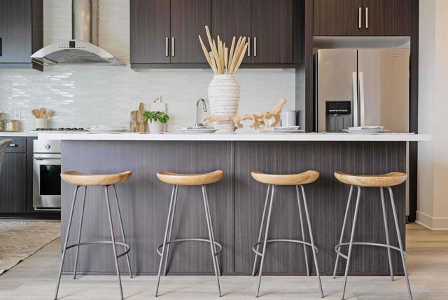 Detail Gallery Image 9 of 43 For 100 Evergreen Ave #3,  Imperial Beach,  CA 91932 - 2 Beds | 2/1 Baths