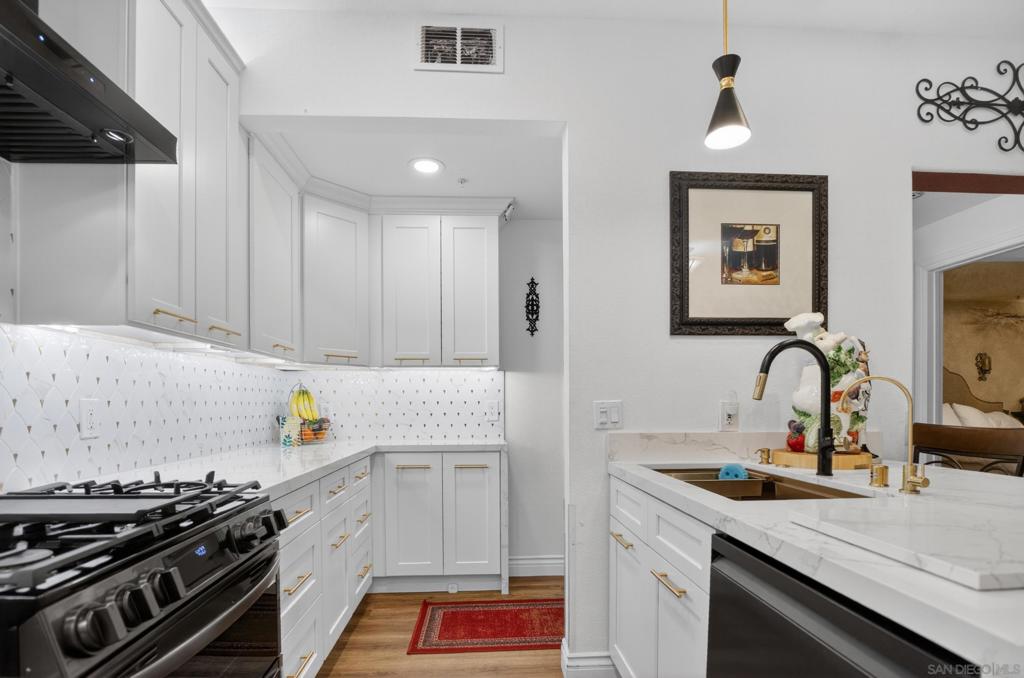 10840 Scripps Ranch #103