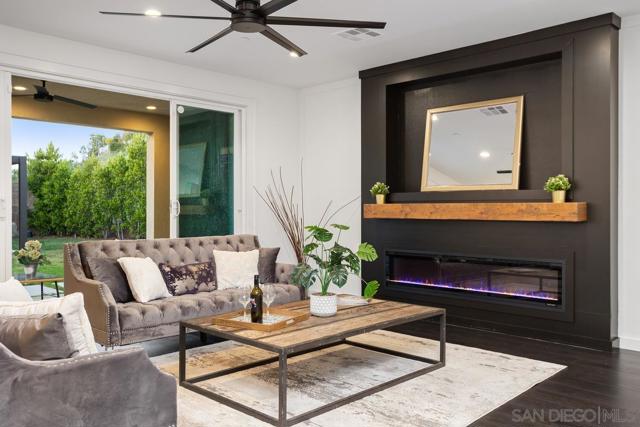 2807 California Poppy Street, Escondido CA: https://media.crmls.org/mediaz/ac86cbde-1c25-42ae-874d-342b41f0f1f4.jpg