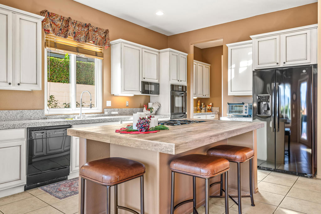 MLS #219138636DA image #23