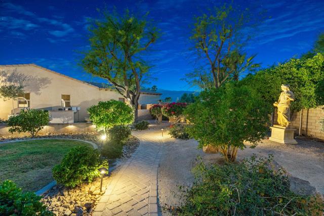 52540 Vino, La Quinta CA: https://media.crmls.org/mediaz/ac88f575-6158-4cb7-b711-25bdb04d8d3d.jpg