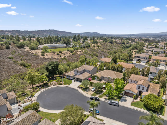 4543 Silverbell Circle, Moorpark CA: https://media.crmls.org/mediaz/ac89295c-7f14-4193-9b9c-6051b390e2d0.jpg