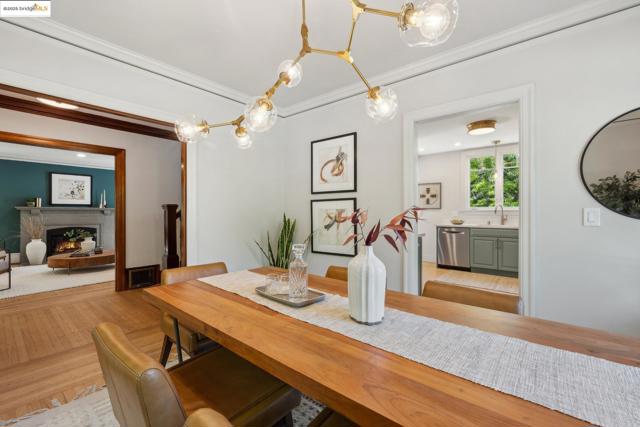 733 Carlston Ave., Oakland CA: https://media.crmls.org/mediaz/ac893cae-7072-4343-a9ac-6000c085bedc.jpg