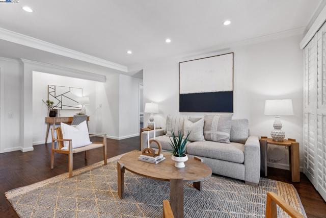 150 Sharene Ln, Walnut Creek CA: https://media.crmls.org/mediaz/ac8a44a7-d862-41ca-968b-9c89f6bd6b78.jpg