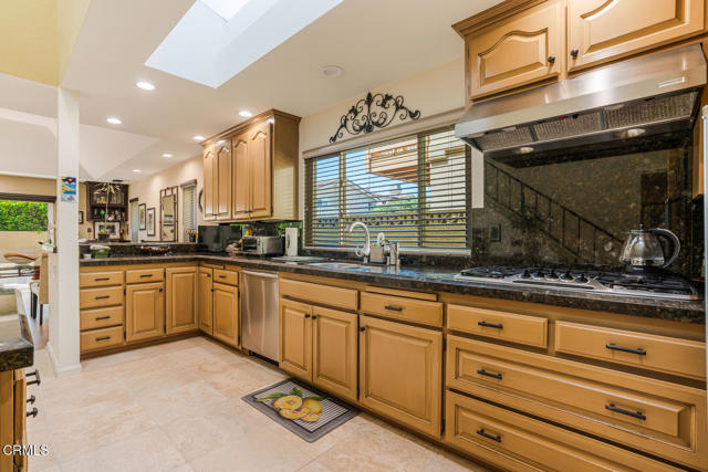 5114 Marlin Way, Oxnard CA: https://media.crmls.org/mediaz/ac8bcfc6-28c0-40c5-b01d-3a845d0918f2.jpg