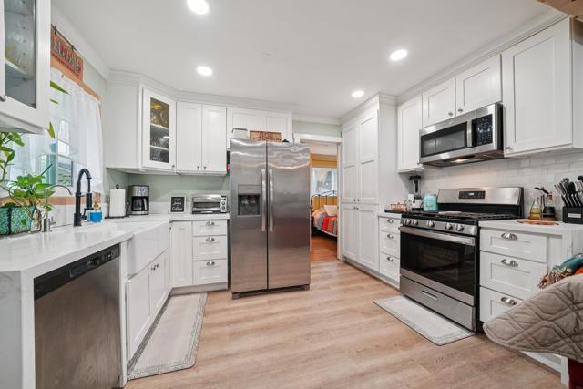 4151 Homewood Court, Riverside CA: https://media.crmls.org/mediaz/ac8c9af5-819a-4bbf-aca2-10ffd5b5e6da.jpg