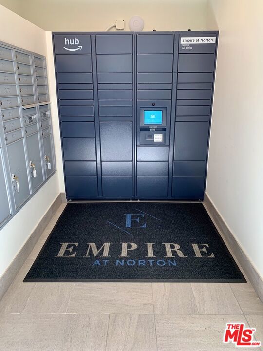 8017 W NORTON Avenue, West Hollywood CA: https://media.crmls.org/mediaz/ac8d0d18-cb67-4d91-aa8b-fc674292bd40.jpg