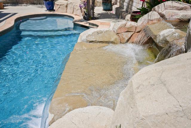 Detail Gallery Image 22 of 44 For 3442 Celinda Dr, Carlsbad,  CA 92008 - 5 Beds | 2/1 Baths