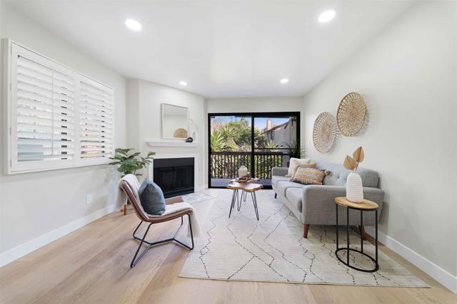 Detail Gallery Image 3 of 27 For 820 Tamayo Dr #2,  Chula Vista,  CA 91910 - 2 Beds | 2 Baths