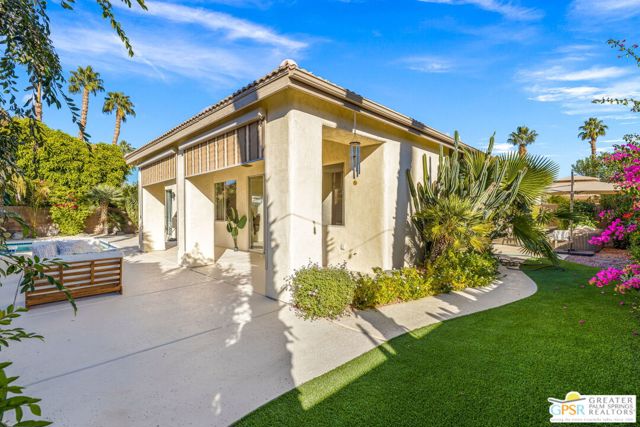 35871 Calle Raphael, Cathedral City CA: https://media.crmls.org/mediaz/ac8ef2c9-11da-49c1-8642-4996159fb0cd.jpg