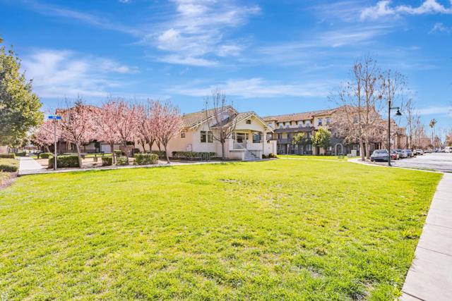 1135 Genco Terrace, San Jose CA: https://media.crmls.org/mediaz/ac8f3a47-e112-4635-be7a-c81fc542cac4.jpg