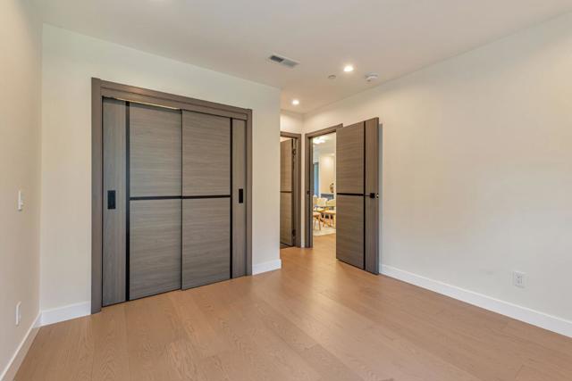529 Hobart Avenue, San Mateo CA: https://media.crmls.org/mediaz/ac9033b8-f6a4-4e48-a75b-a788d1968d97.jpg