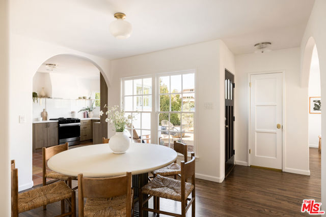 2426 W Avenue 30, Los Angeles CA: https://media.crmls.org/mediaz/ac91623e-361b-4484-bf70-535aacfe68ac.jpg