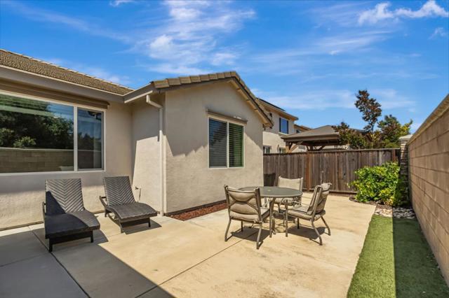1798 Rosemary Drive, Gilroy CA: https://media.crmls.org/mediaz/ac917632-2edb-450d-a6a0-a3a5fe4a848c.jpg