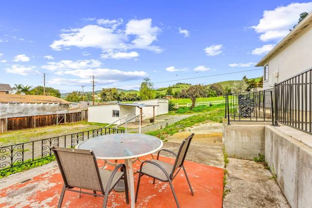 2363 Pleasant Acres Drive, San Jose CA: https://media.crmls.org/mediaz/ac919147-df72-4001-8b8d-5b12e1f8589f.jpg