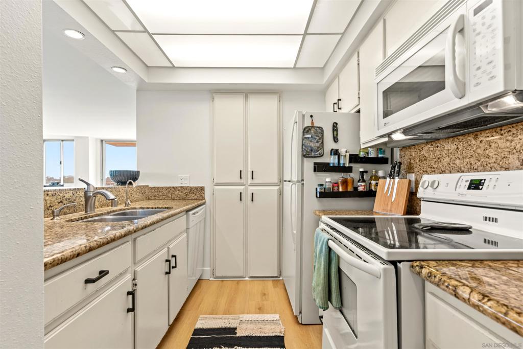 3635 7th Ave - photo 17