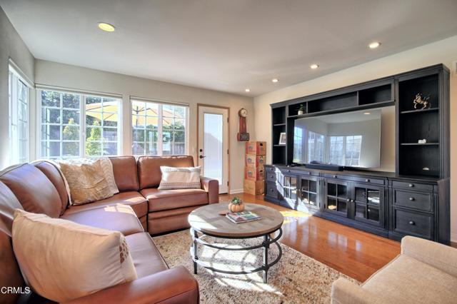 Detail Gallery Image 11 of 33 For 1773 Powell Dr, Ventura,  CA 93004 - 3 Beds | 2/1 Baths