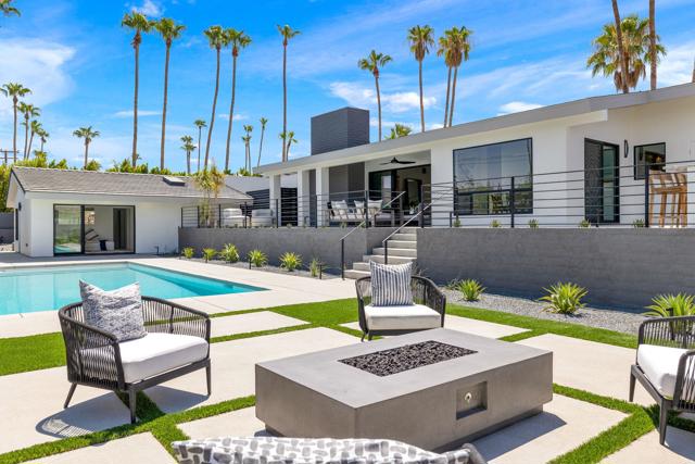 46380 Desert Lily Drive, Palm Desert CA: https://media.crmls.org/mediaz/ac9200d1-d16a-4008-95e4-40103f2986aa.jpg