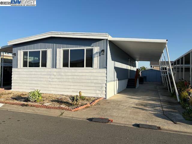 4141 Deepcreek, Fremont CA: https://media.crmls.org/mediaz/ac9249b3-6461-4e93-a730-456d4d4eb04f.jpg