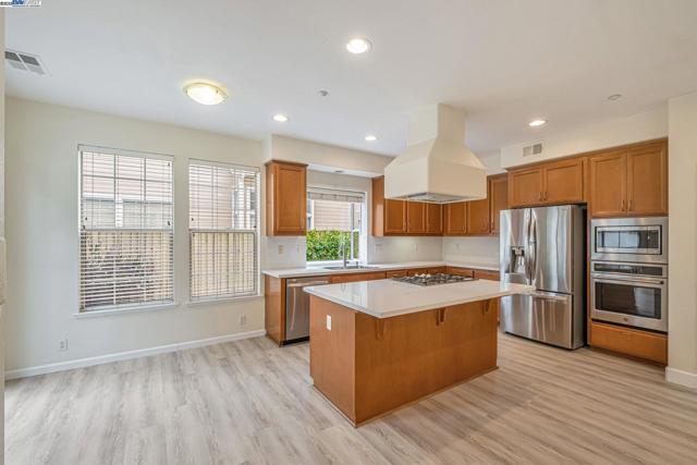 4293 OLIVER WAY, Union City CA: https://media.crmls.org/mediaz/ac92bc5b-f989-4725-a415-e7fe2423f31a.jpg