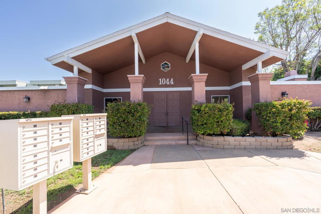 1040 Washington Ave - photo 20