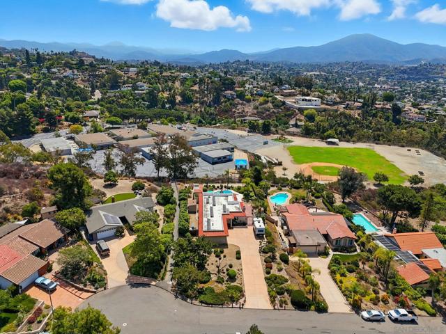 4343 Avenida Gregory, Spring Valley CA: https://media.crmls.org/mediaz/ac92d47f-d0a0-4955-8449-82b8ba3acda0.jpg