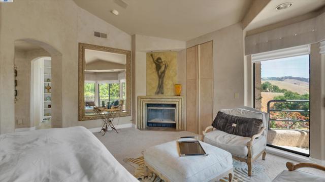 4478 Deer Ridge Road, Danville CA: https://media.crmls.org/mediaz/ac92e781-239e-46a2-af33-35f180cbf320.jpg