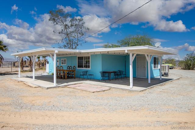 2132 Marks Road, 29 Palms, California 92277, 2 Bedrooms Bedrooms, ,1 BathroomBathrooms,Single Family Residence,For Sale,Marks Road,230013117SD