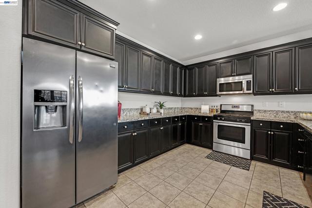 Image 11 of 34 For 8219 Brookhaven Cir