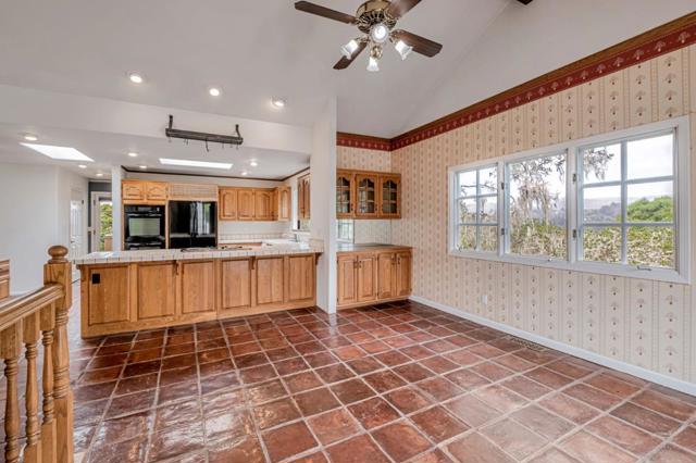 425 Vista Del Mar Drive, Aptos CA: https://media.crmls.org/mediaz/ac9508fa-dd7b-4846-a562-871cf0529c8c.jpg