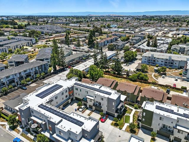 29341 Hub Court, Hayward CA: https://media.crmls.org/mediaz/ac956e2d-581a-4ac4-bf74-8b967eca8057.jpg