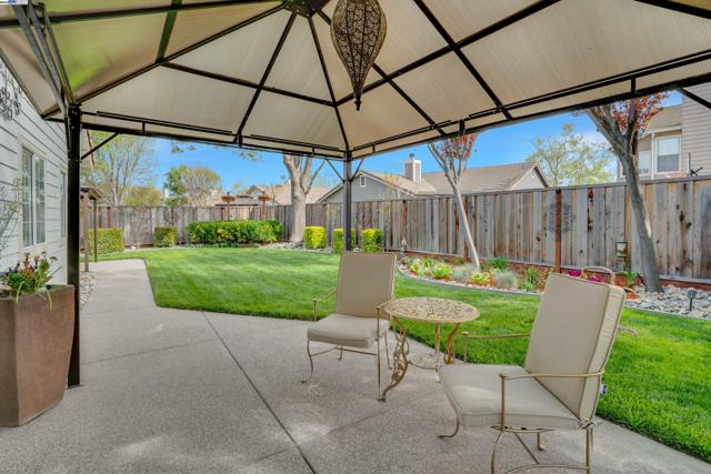 631 Splitrail Ct, Livermore CA: https://media.crmls.org/mediaz/ac95b8a6-ce4a-48bc-98ef-d6eb7dd7455a.jpg