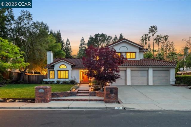 97 Woodranch Cir, Danville CA: https://media.crmls.org/mediaz/ac95be9b-25d8-46cd-b9c9-f3e4a301f9d3.jpg