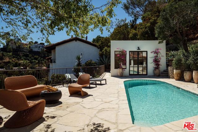 6911 Los Tilos Road, Los Angeles CA: https://media.crmls.org/mediaz/ac967893-5e11-4418-850e-97d5e28dcc34.jpg