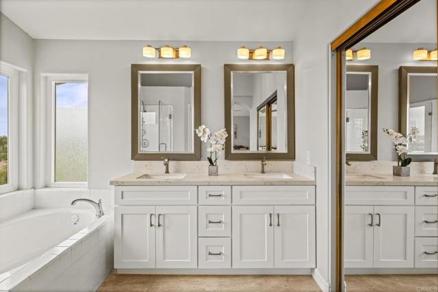 7045 Via Cabana, Carlsbad CA: https://media.crmls.org/mediaz/ac971103-5e1c-4692-846b-31a07518e8a8.jpg