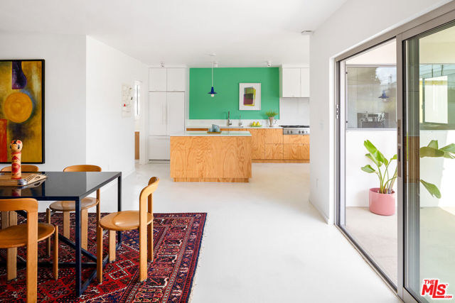 5544 W 63rd Street, Los Angeles CA: https://media.crmls.org/mediaz/ac9732cb-9bb8-4ffa-a40b-fa4ab3f5699f.jpg