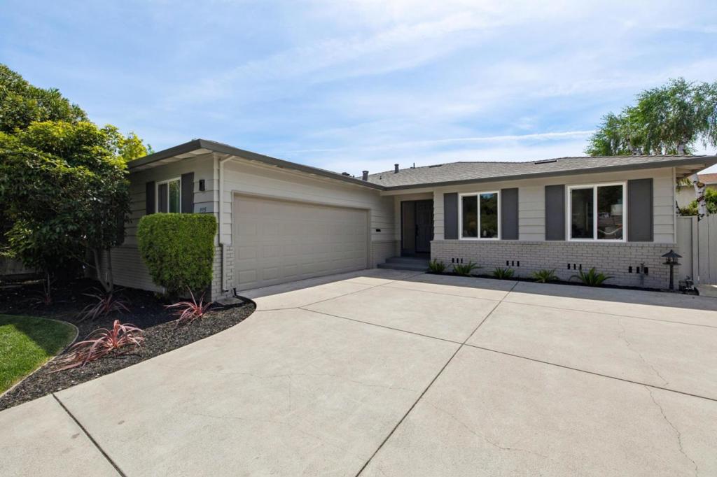 935 Circle Drive